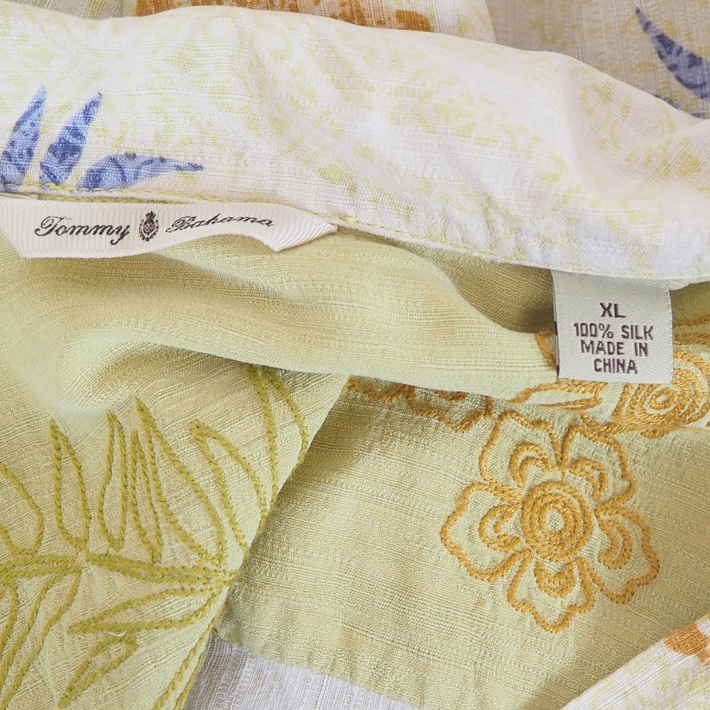 Tommy Bahama 100% Silk Camp Shirt Men's XL Hawaii Coconut Buttons Short Sleeve - Picture 4 of 10